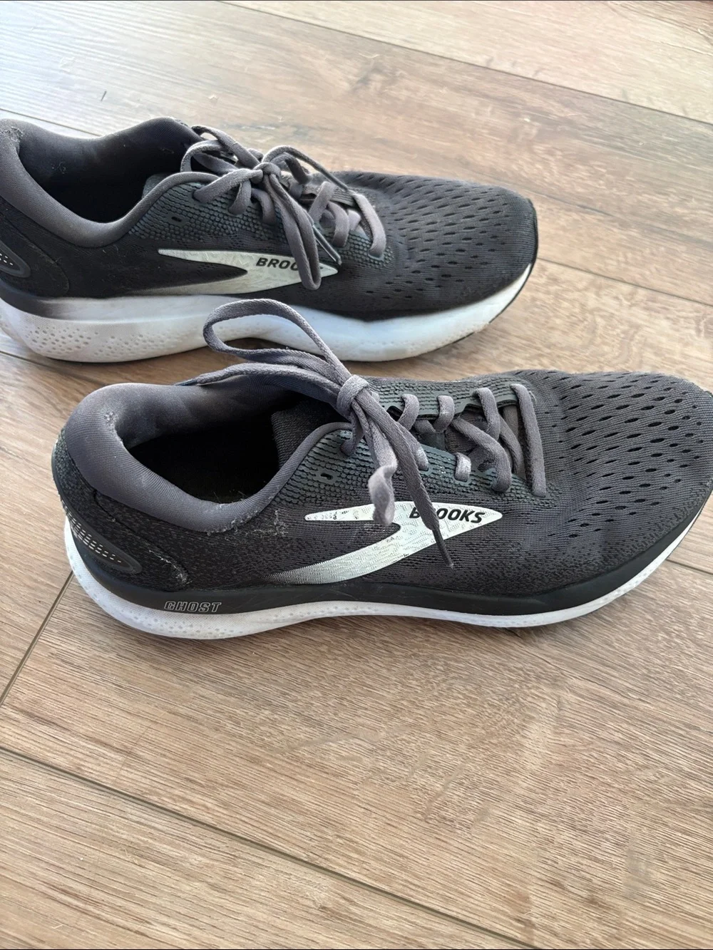 Brooks Men’s Ghost 16 Black Running Shoes